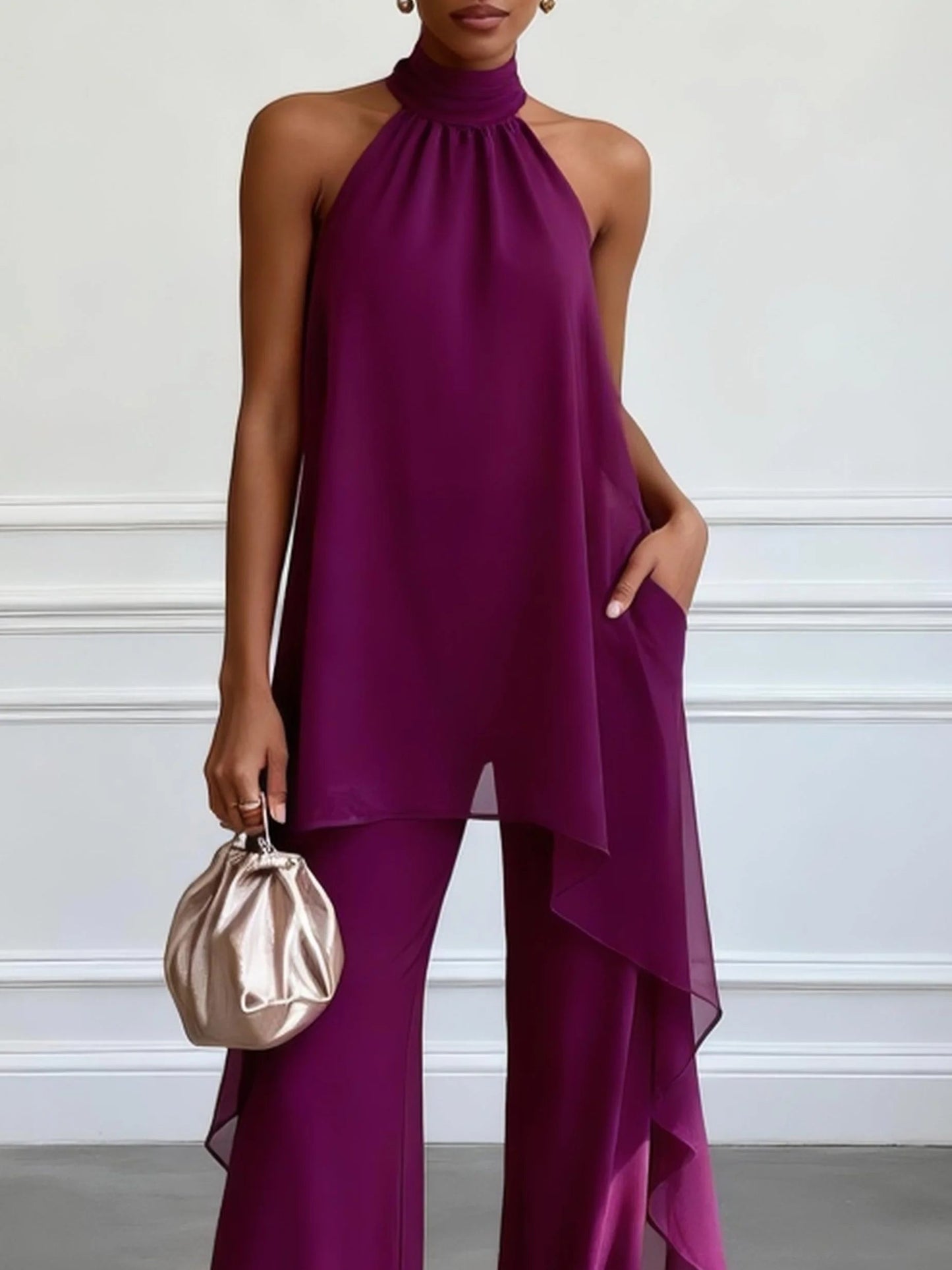 Conjunto Morado de Top sin Mangas y Pantalón