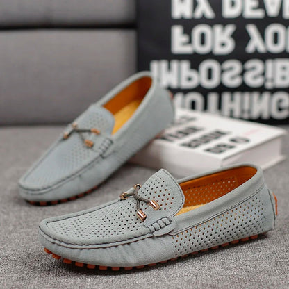 Sebastian | Mocasines de Ante Perforado sin Cordones para Hombre
